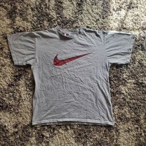 Vintage 90s Nike Men's T-shirt Medium